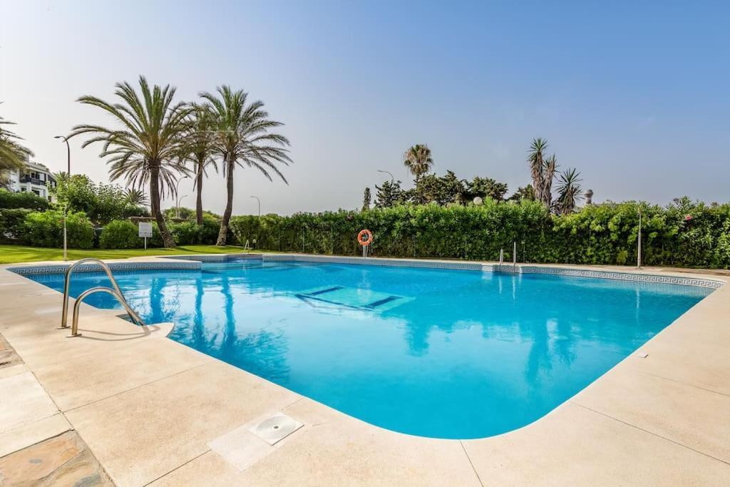 Oleholidays 535 Romana Playa Con Vistas Al Mar Марбеля Екстериор снимка