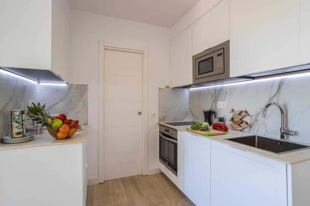 Oleholidays 535 Romana Playa Con Vistas Al Mar Марбеля Екстериор снимка