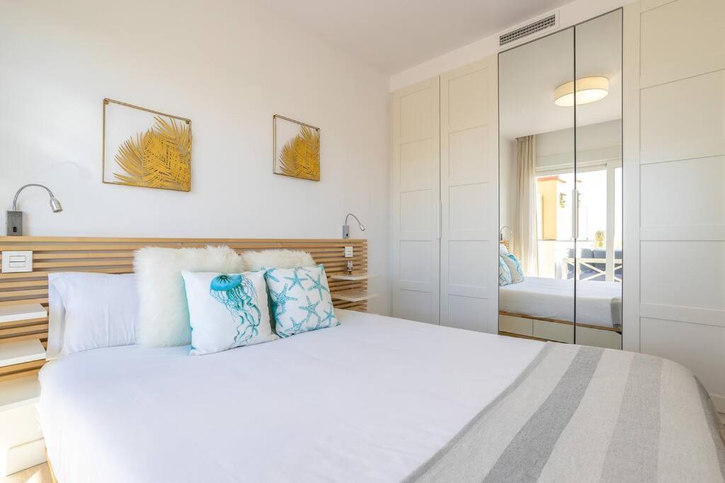 Oleholidays 535 Romana Playa Con Vistas Al Mar Марбеля Екстериор снимка