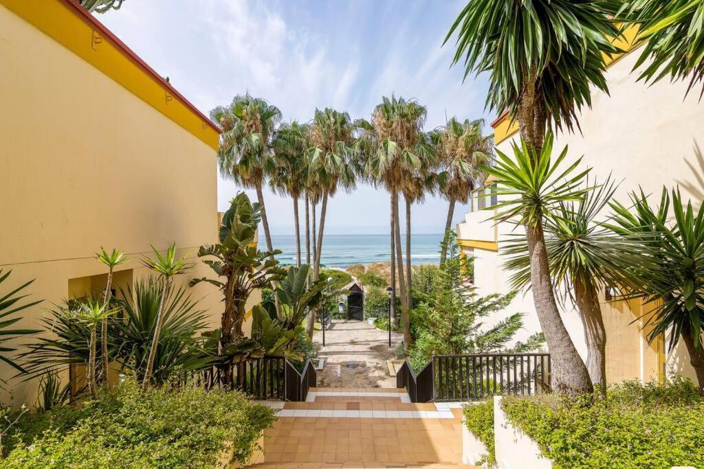 Oleholidays 535 Romana Playa Con Vistas Al Mar Марбеля Екстериор снимка