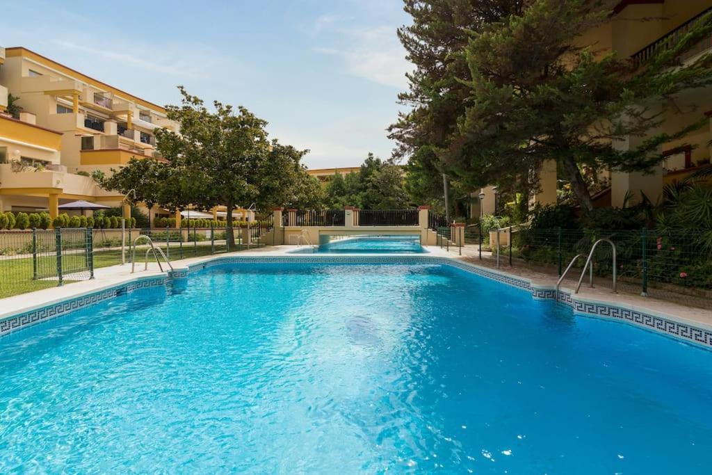 Oleholidays 535 Romana Playa Con Vistas Al Mar Марбеля Екстериор снимка